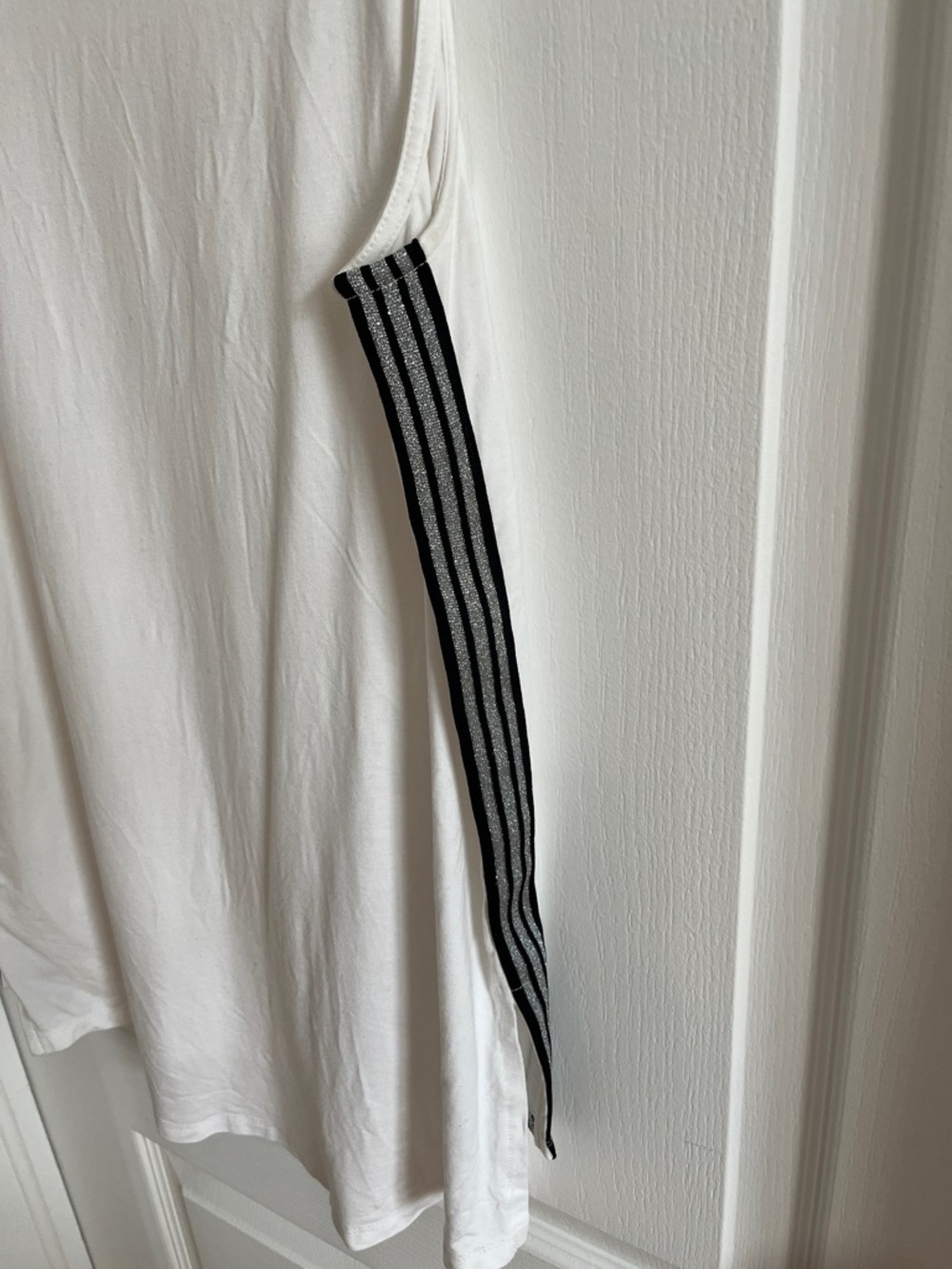 Madewell White Muscle Tank with Black Side Stripes - Picture 3 of 3